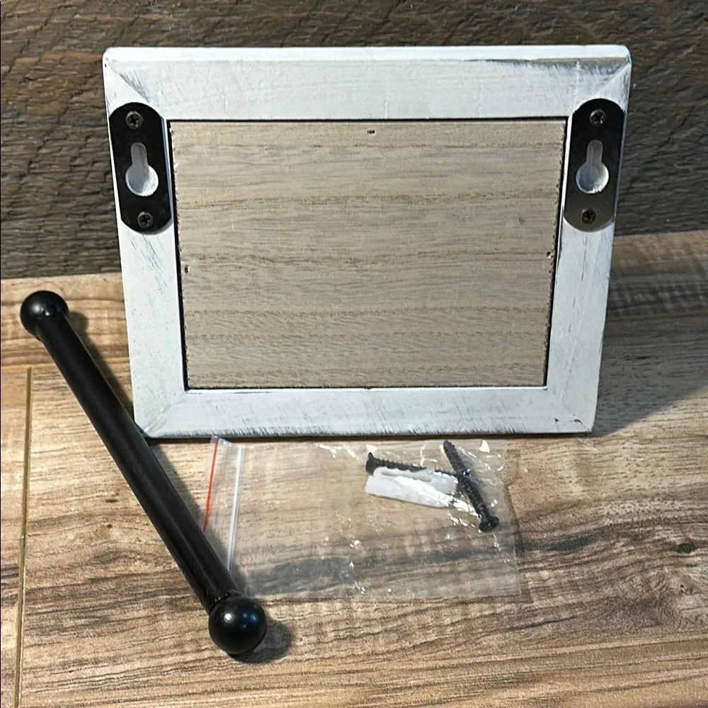 Rustic Toilet Paper Holder Wall Mounted Removable Holding Bar NWOT Hardware incl